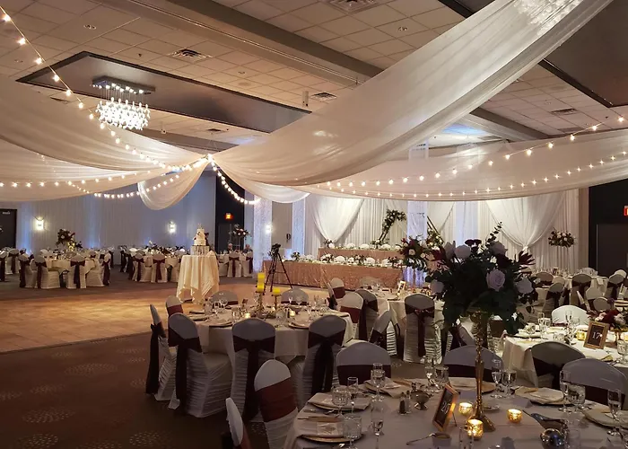 Doubletree By Hilton Bloomington